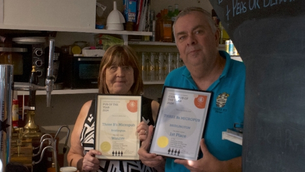 Mark and Cheryl with certs